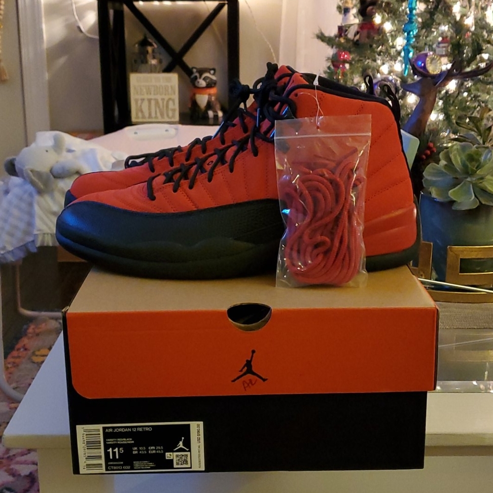 Jordan 12 " Reverse Flu Game"